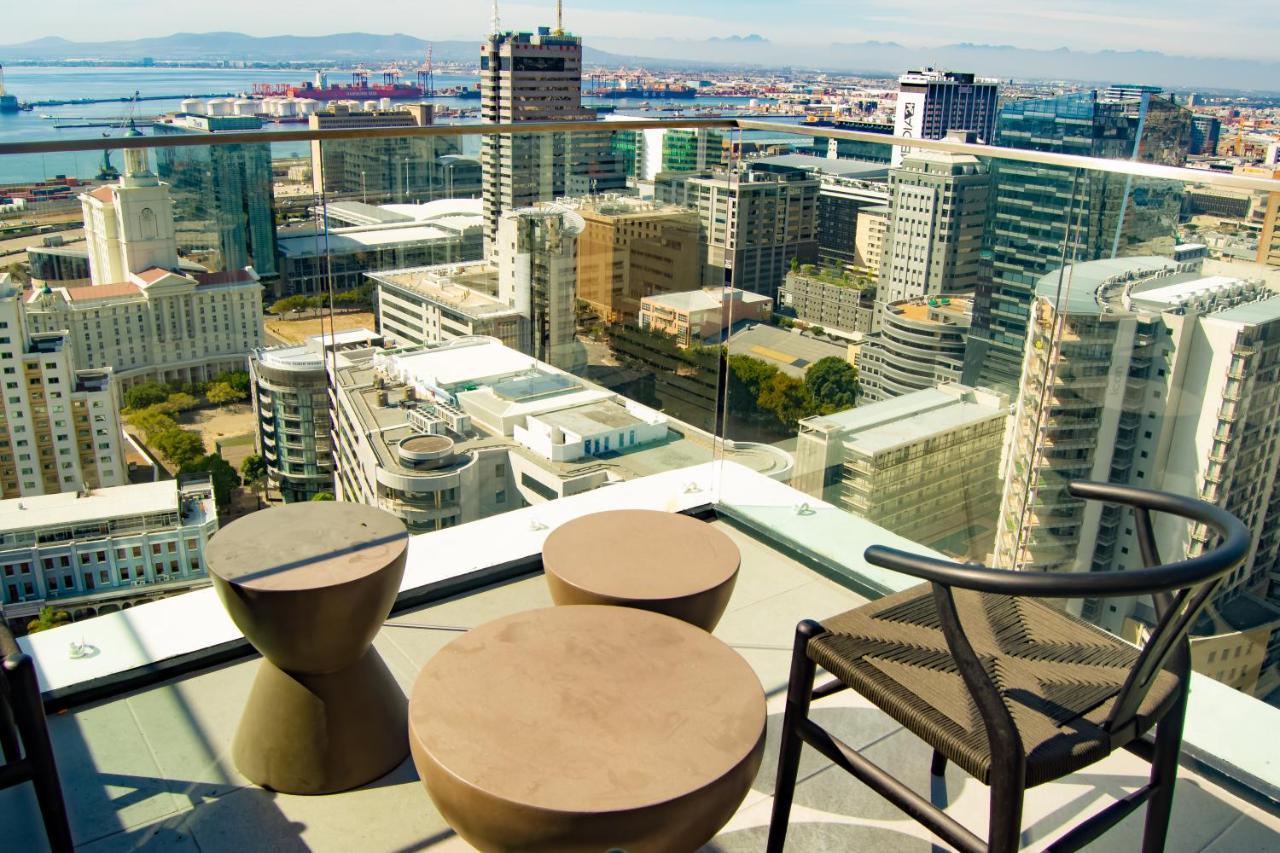 16 On Bree Luxury Studio Apartment With City Mountain Sea Views Cidade Do Cabo Exterior foto