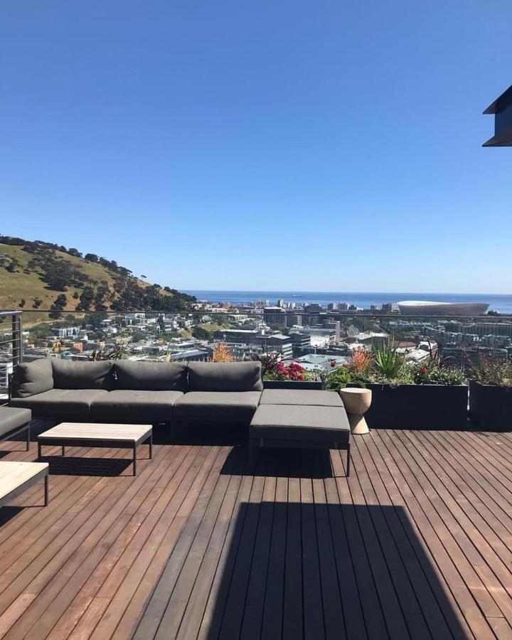 16 On Bree Luxury Studio Apartment With City Mountain Sea Views Cidade Do Cabo Exterior foto